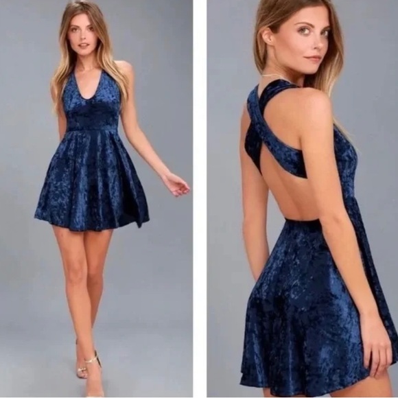 Lulus Dresses & Skirts - Lulus backless dress